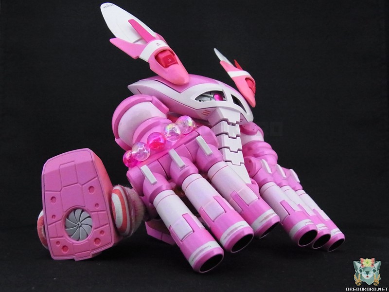 ガンプラHGUCジュアッグをピンクで塗装（その4）