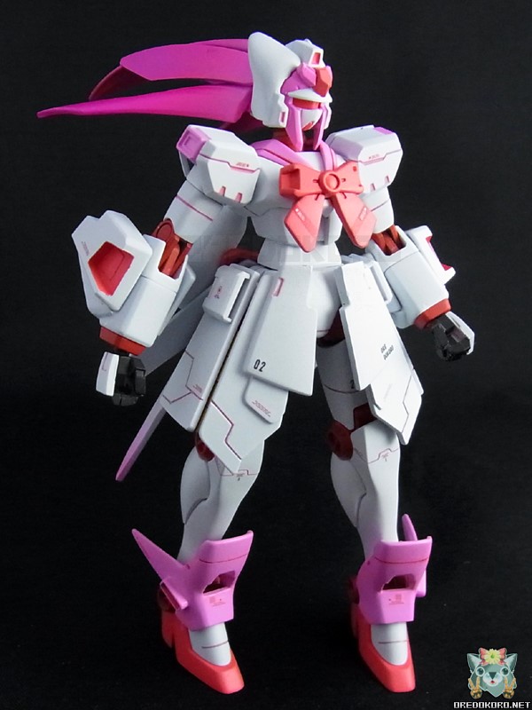 ガンプラHGFCノーベルガンダムをピンクで塗装（その1）