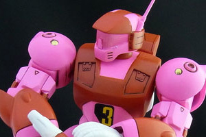 バイファム1/144ラウンドバーニアンをピンクで塗装（その1）