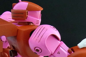 バイファム1/144ラウンドバーニアンをピンクで塗装（その2）