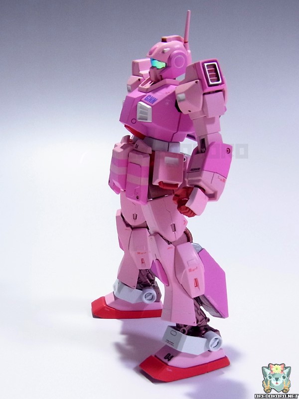 ガンプラHGUCネモをピンクで塗装（その2）