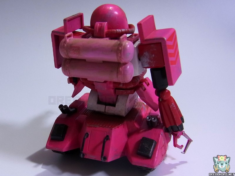 ガンプラ旧キット 1/144ザクタンクをピンクで塗装（その3）