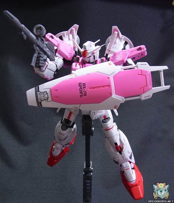 ガンプラRGGP01フルバーニアンをピンクで塗装（その3）