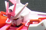 ガンプラのHGCE エールストライクをピンクで塗装