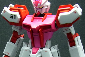 ガンプラHGCEエールストライクをピンクで塗装（その1）