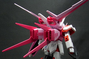ガンプラHGCEエールストライクをピンクで塗装（その3）