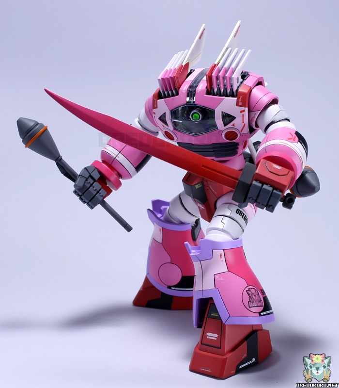 ガンプラHGUCゾゴックをピンクで塗装（その4）