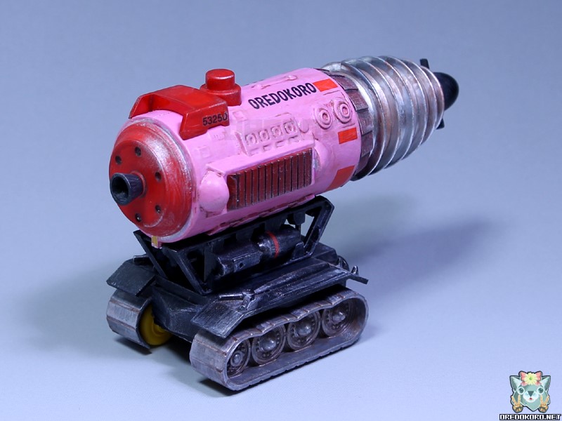 アオシマミニジェットモグラをピンクで塗装（その3）