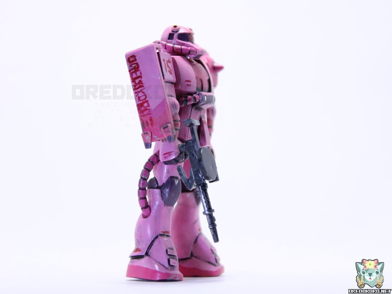 ガンプラコレクションザクをピンクで塗装（その2）